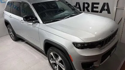 Usata 2025 Jeep Grand Cherokee Limited SUV | 73.300 € (Buon prezzo)