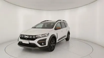 Usata 2025 Dacia Jogger Extreme Monovolume | 19.950 €