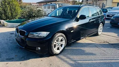 Nero Usata 2009 BMW 318 Station wagon | 3900 € (Ottimo prezzo)