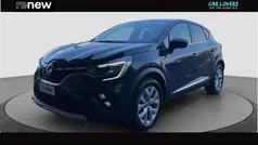 Blu scuro Usata 2022 Renault Captur Intens SUV | 18.990 € (Buon prezzo)