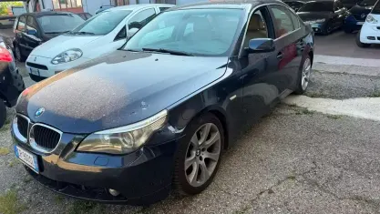 Usata BMW 530 218 CV (160 kW) 2004 Bluazzurro Berlina