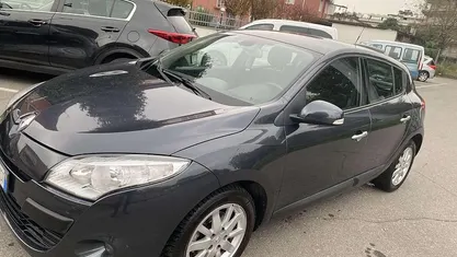 Usata Renault Mégane III Business 110 CV (80 kW) 2009 Nero Berlina