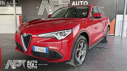 Rosso Usata 2017 Alfa Romeo Stelvio SUV | 21.500 € (Ottimo prezzo)