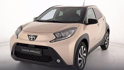 Gebraucht Toyota Aygo X Trend 72 PS (52 kW) 2025 Beige SUV