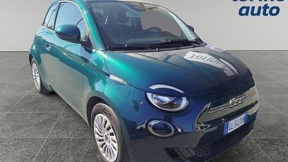 Usata Fiat 500e Red 69 kW (95 CV) 2022 Blu Berlina