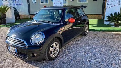 Usata Mini Cooper 90 CV (66 kW) 2010 Nero Utilitaria