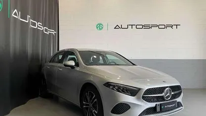 Usata Mercedes A180 Advanced 136 CV (100 kW) 2023 Argento Berlina