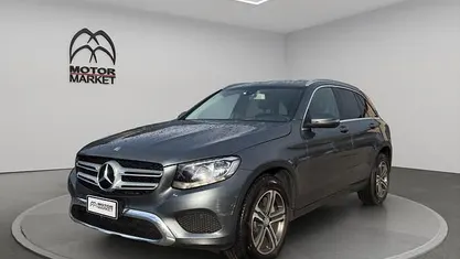 Usata Mercedes GLC250 Exclusive 204 CV (150 kW) 2019 Grigio / gray SUV