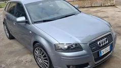 Grigio Usata 2005 Audi A3 S-Line Tre volumi | 3900 € (Buon prezzo)