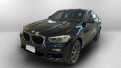 Usata BMW X4 M Sport 190 CV (139 kW) 2019 Black sapphire metallizzato SUV