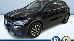 Nero metallizzato Usata 2022 Mercedes GLA200 Executive SUV | 29.900 € (Super prezzo)