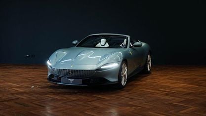 Occasion Ferrari Roma 620 PK (456 kW) 2025 Blauw Cabriolet