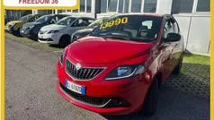 Rosso Usata 2022 Lancia Ypsilon Silver Due volumi | 11.990 € (Buon prezzo)