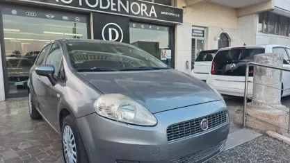 Usata Fiat Grande Punto 75 CV (55 kW) 2007 Grigio Utilitaria