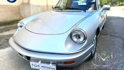 Usata Alfa Romeo Spider 122 CV (89 kW) 1992 Cabrio