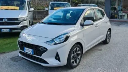 Usata Hyundai i10 63 CV (46 kW) 2026 Grigio Utilitaria