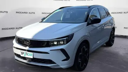 Usata Opel Grandland X Ultimate 131 CV (96 kW) 2024 Bianco SUV