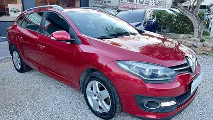Usata Renault Mégane GrandTour 110 CV (80 kW) 2014 Rosso Station wagon