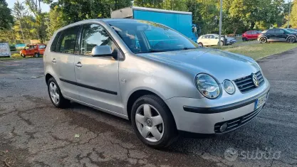 Usata VW Polo Comfortline 75 CV (55 kW) 2004 Grigio Utilitaria