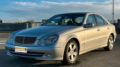 Usata Mercedes E220 Avantgarde 150 CV (110 kW) 2003 Berlina