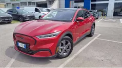 Rosso Usata 2022 Ford Mustang Mach-E Standard Range SUV | 33.900 € (Buon prezzo)