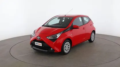 Usata 2019 Toyota Aygo X-play Due volumi | 13.399 € (Buon prezzo)