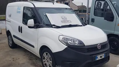 Usata Fiat Doblò 105 CV (77 kW) 2017 Bianco Monovolume