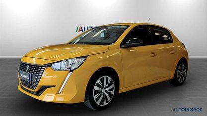 Usata Peugeot 208 Active 102 CV (75 kW) 2023 Giallo faro Utilitaria
