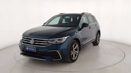 Usata VW Tiguan R-line 150 CV (110 kW) 2023 Blu metallizzato SUV