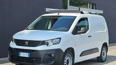 Bianco Usata 2020 Peugeot Partner Premium Monovolume | 12.900 € (Buon prezzo)