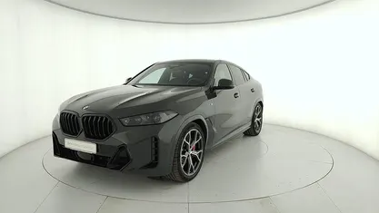 Begagnad BMW X6 M Sport 298 HK (219 kW) 2025 Grå SUV