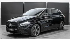 Nero Nuova 2025 Mercedes 180 Tre volumi | 43.829 € (Buon prezzo)