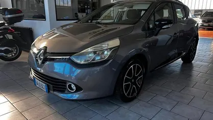 Grigio Usata 2014 Renault Clio GrandTour Station wagon | 5800 € (Buon prezzo)