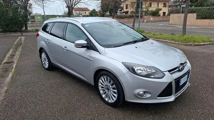 Grigio Usata 2011 Ford Focus Station wagon | 5900 € (Buon prezzo)