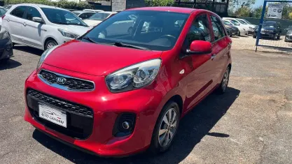 Usata Kia Picanto 67 CV (49 kW) 2016 Rosso Utilitaria