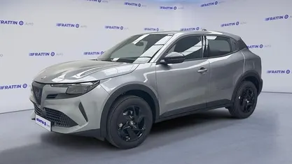 Usata Alfa Romeo Junior 145 CV (106 kW) 2025 Grigio SUV