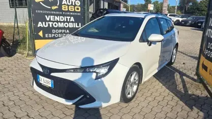 Usata Toyota Corolla Business Edition 98 CV (72 kW) 2022 Bianco Station wagon