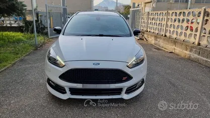 Usata Ford Focus ST 250 CV (183 kW) 2016 Station wagon