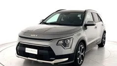 Grigio Usata 2023 Kia Niro Style SUV | 25.300 € (Buon prezzo)