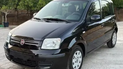 Usata Fiat Panda Emotion 69 CV (50 kW) 2011 Nero Utilitaria