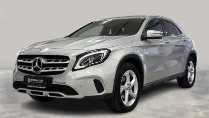 Begagnad Mercedes GLA200 136 HK (100 kW) 2018 Silver SUV