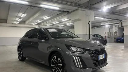 Grigio selenium Usata 2025 Peugeot 208 Allure Due volumi | 15.900 € (Buon prezzo)
