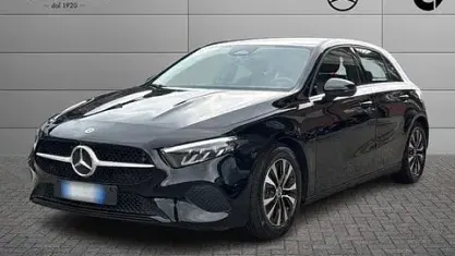 Usata Mercedes A180 Advanced 116 CV (85 kW) 2025 Nero Utilitaria