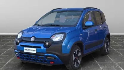 Blu Usata 2024 Fiat Panda Cross Cross Due volumi | 13.500 € (Buon prezzo)