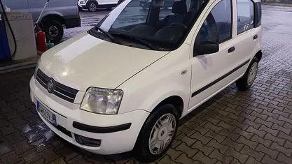 Bianco Usata 2009 Fiat Panda Dynamic Tre volumi | 2700 € (Ottimo prezzo)