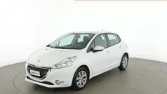 Bianco Usata 2015 Peugeot 208 Active Due volumi | 7699 € (Buon prezzo)