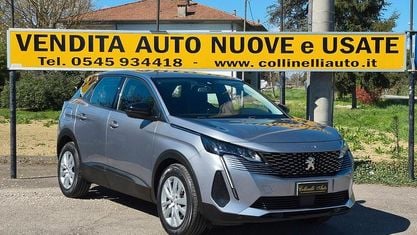 Usado Peugeot 3008 Active 131 CV (96 kW) 2021 Gris SUV