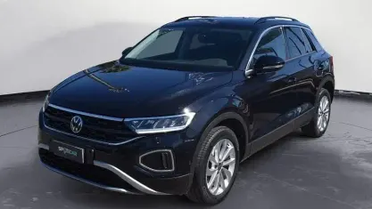 Usata VW T-Roc Life 110 CV (80 kW) 2023 Nero SUV
