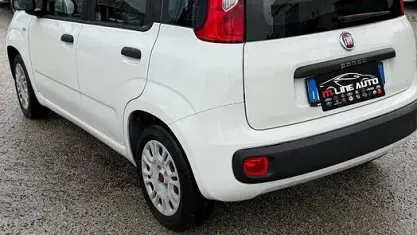 Usata Fiat Panda Lounge 69 CV (50 kW) 2014 Bianco Utilitaria