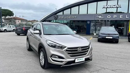 Usata Hyundai Tucson Xpossible 116 CV (85 kW) 2016 Grigio SUV